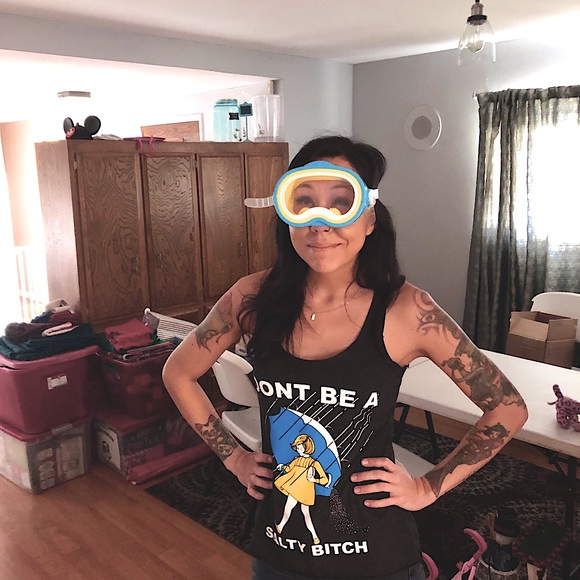 Meet your Posher, Veronica - Picture 9 of 10